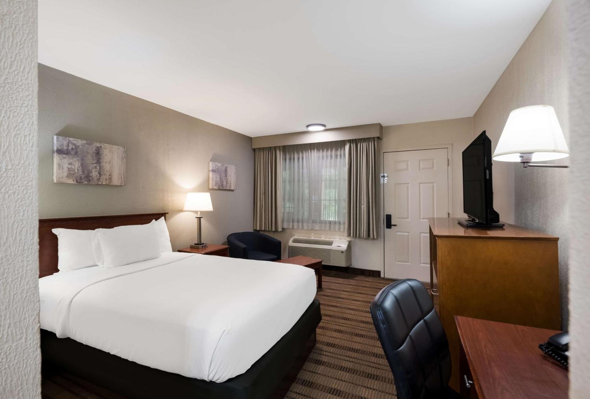 Surestay Plus By Best Western Woodbury Inn Εξωτερικό φωτογραφία