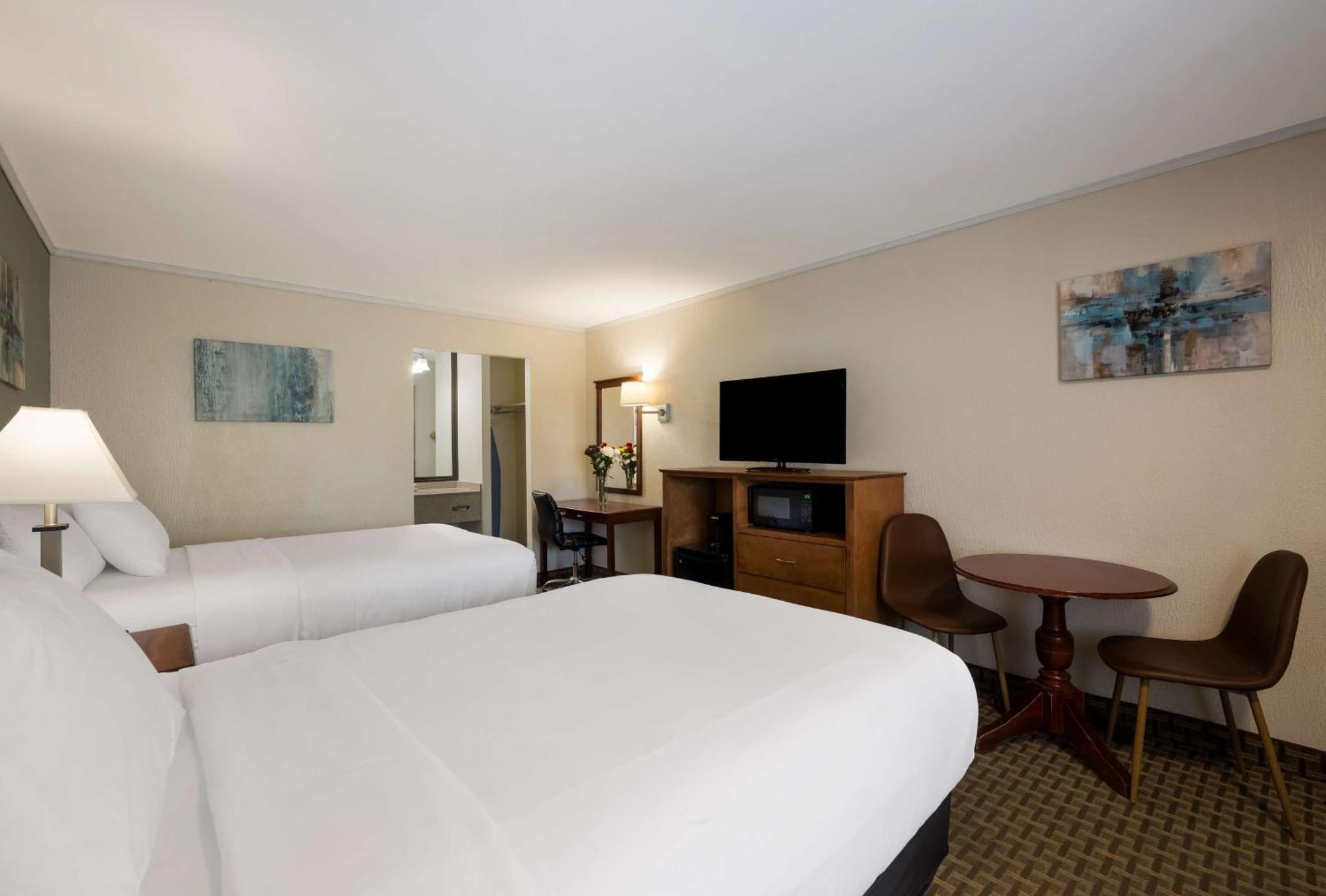 Surestay Plus By Best Western Woodbury Inn Εξωτερικό φωτογραφία