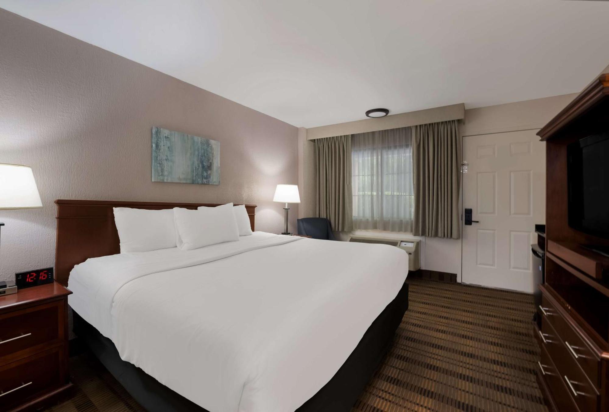 Surestay Plus By Best Western Woodbury Inn Εξωτερικό φωτογραφία