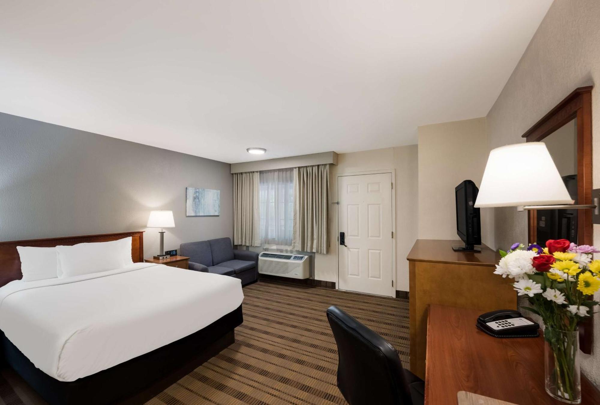 Surestay Plus By Best Western Woodbury Inn Εξωτερικό φωτογραφία