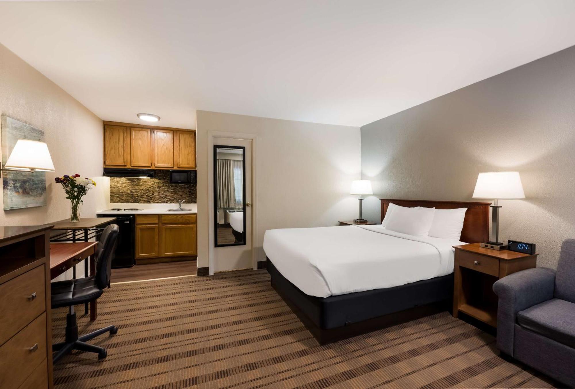 Surestay Plus By Best Western Woodbury Inn Εξωτερικό φωτογραφία