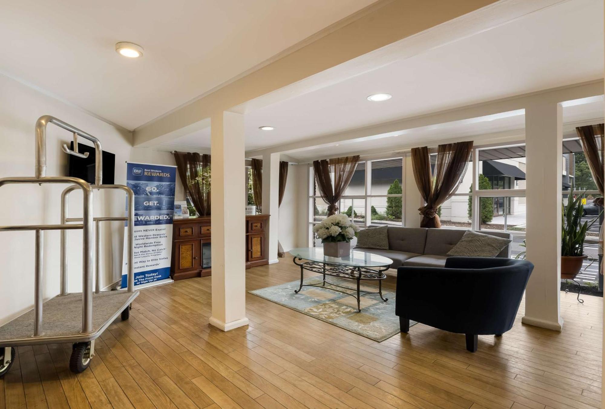 Surestay Plus By Best Western Woodbury Inn Εξωτερικό φωτογραφία