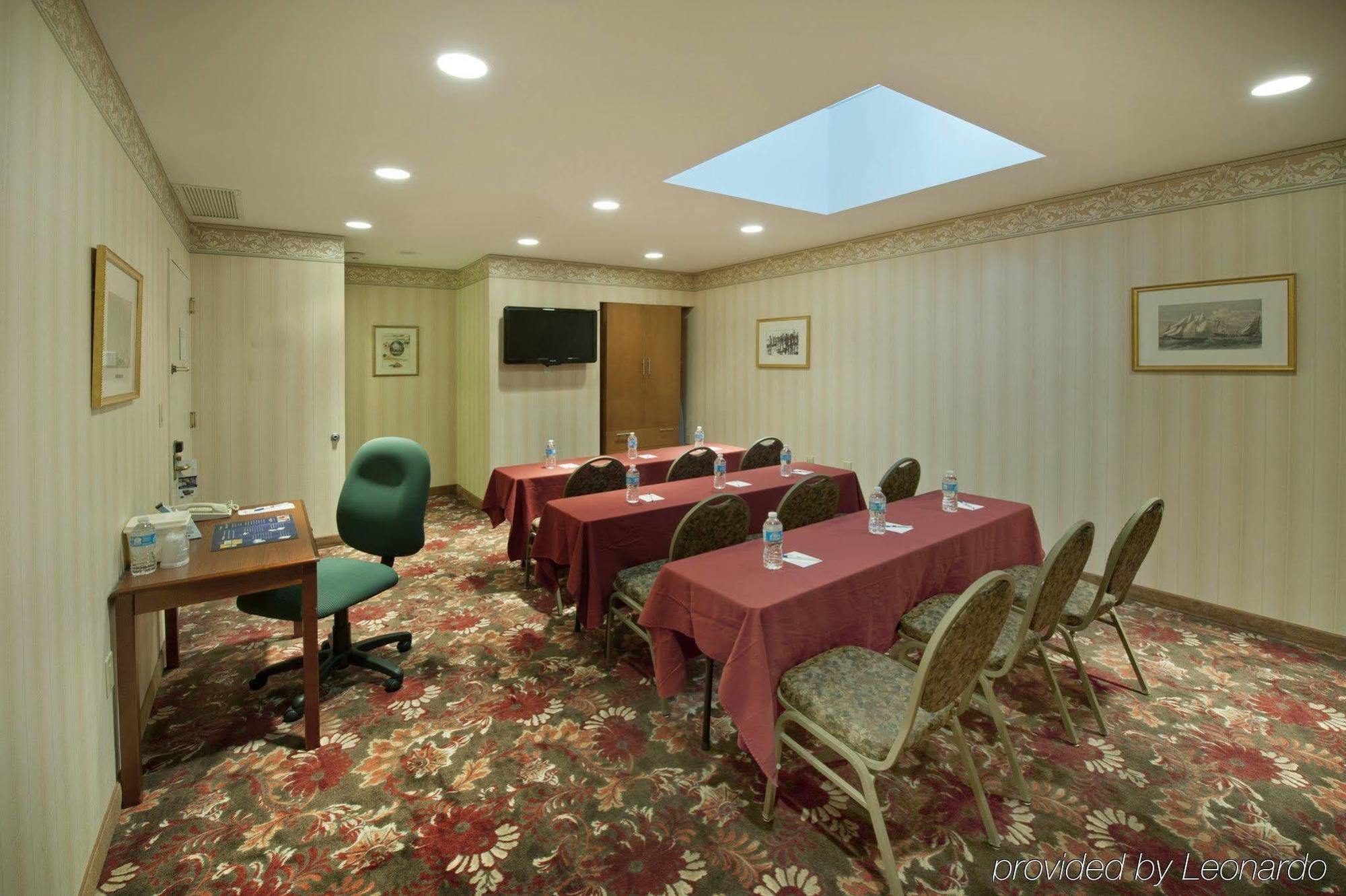 Surestay Plus By Best Western Woodbury Inn Επιχειρήσεις φωτογραφία